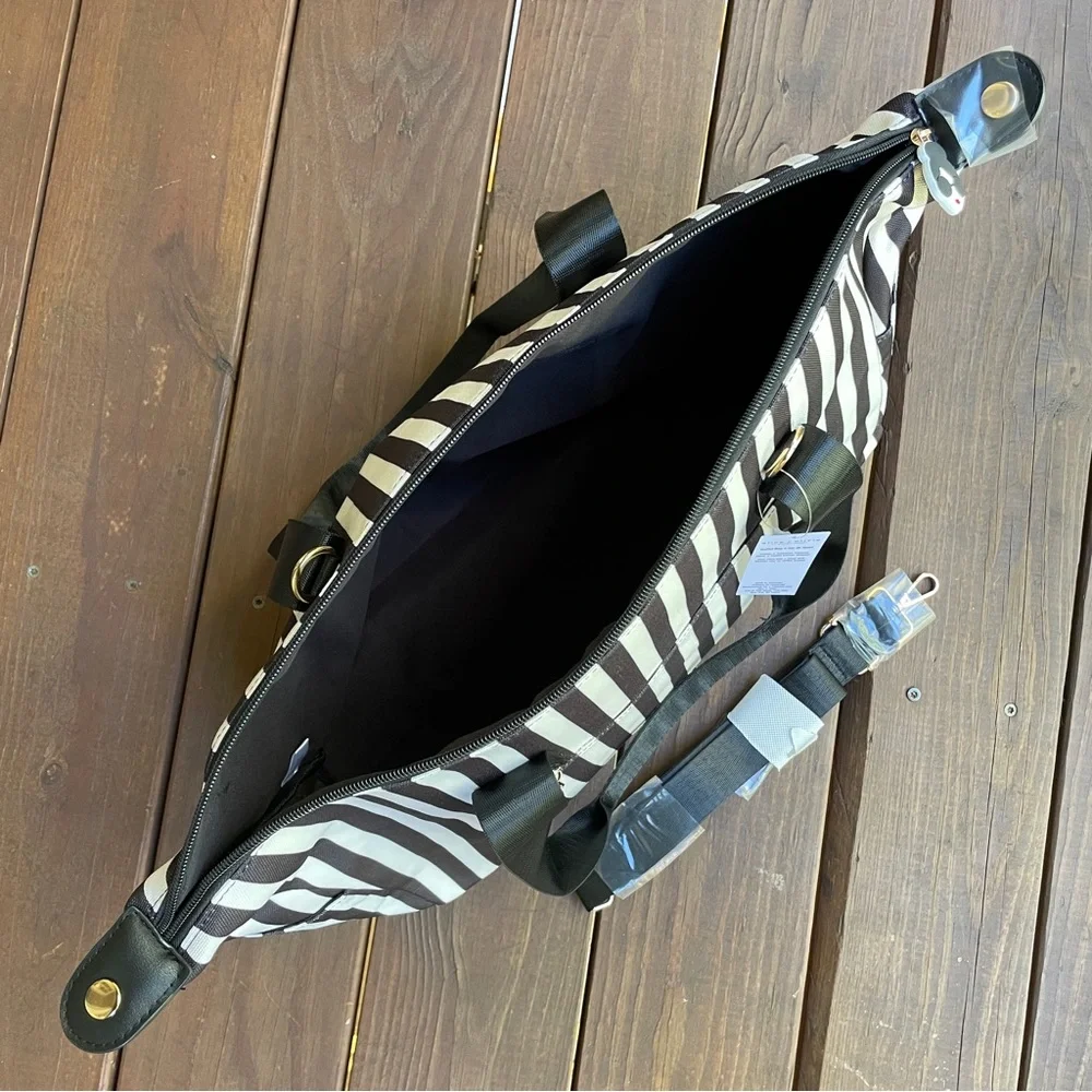Alice + Olivia - Striped Duffel Bag - Picture 2 of 4